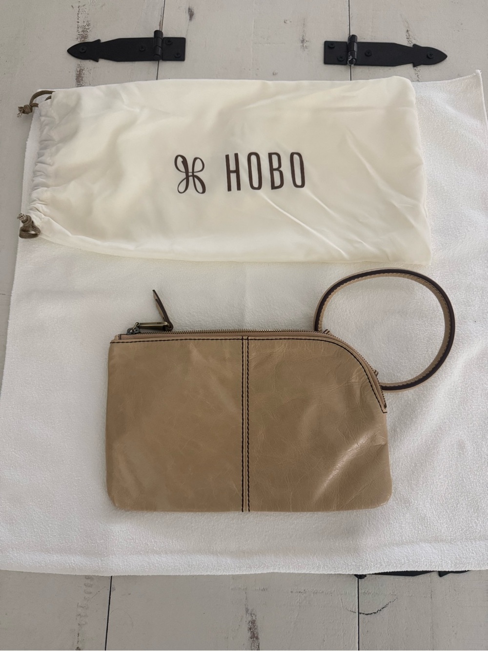 HOBO Taupe/Brown Leather Wristlet Clutch